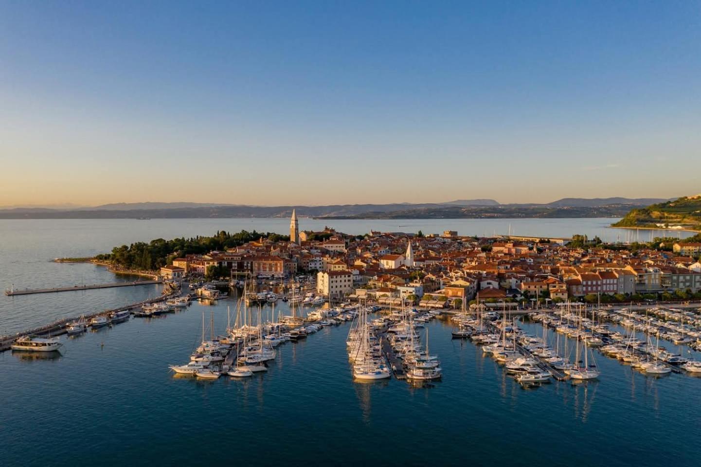 Apartma REA Izola Exterior foto